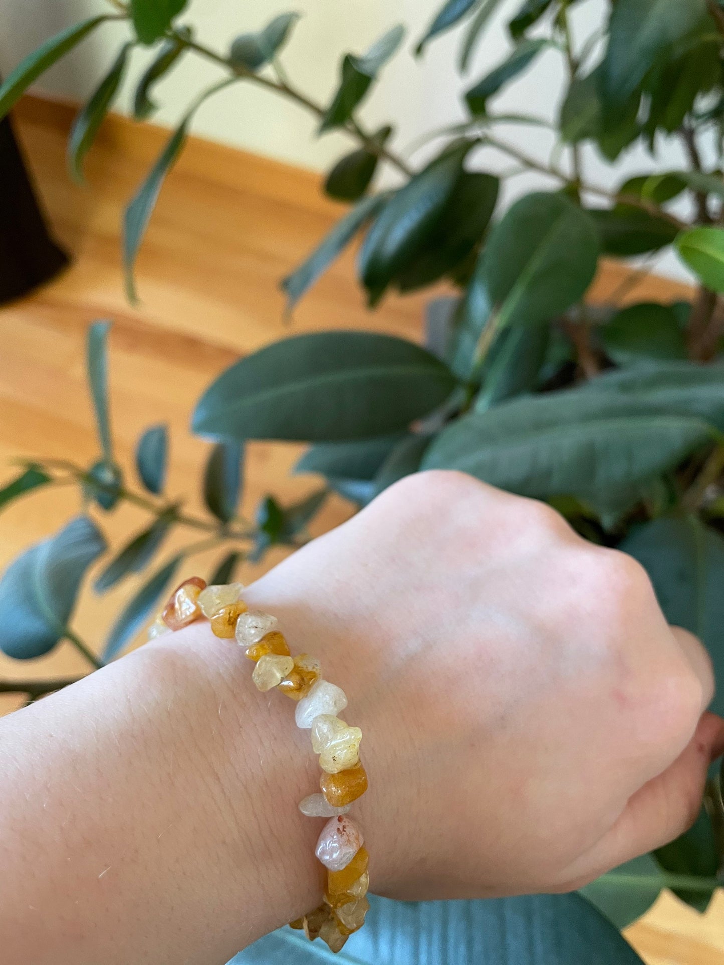 Yellow Jade Crystal Chip Bracelet